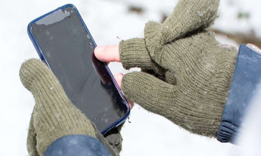 How To Stop iPhone From Shutting Down In Cold Weather