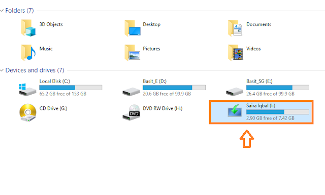 Once the Windows 10 is copied, safely remove the USB drive. 
