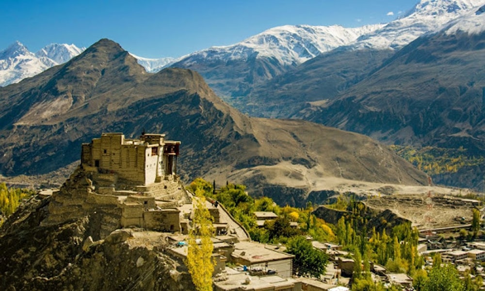 22 Most Interesting, Beautiful & Unique Places To Visit In The World